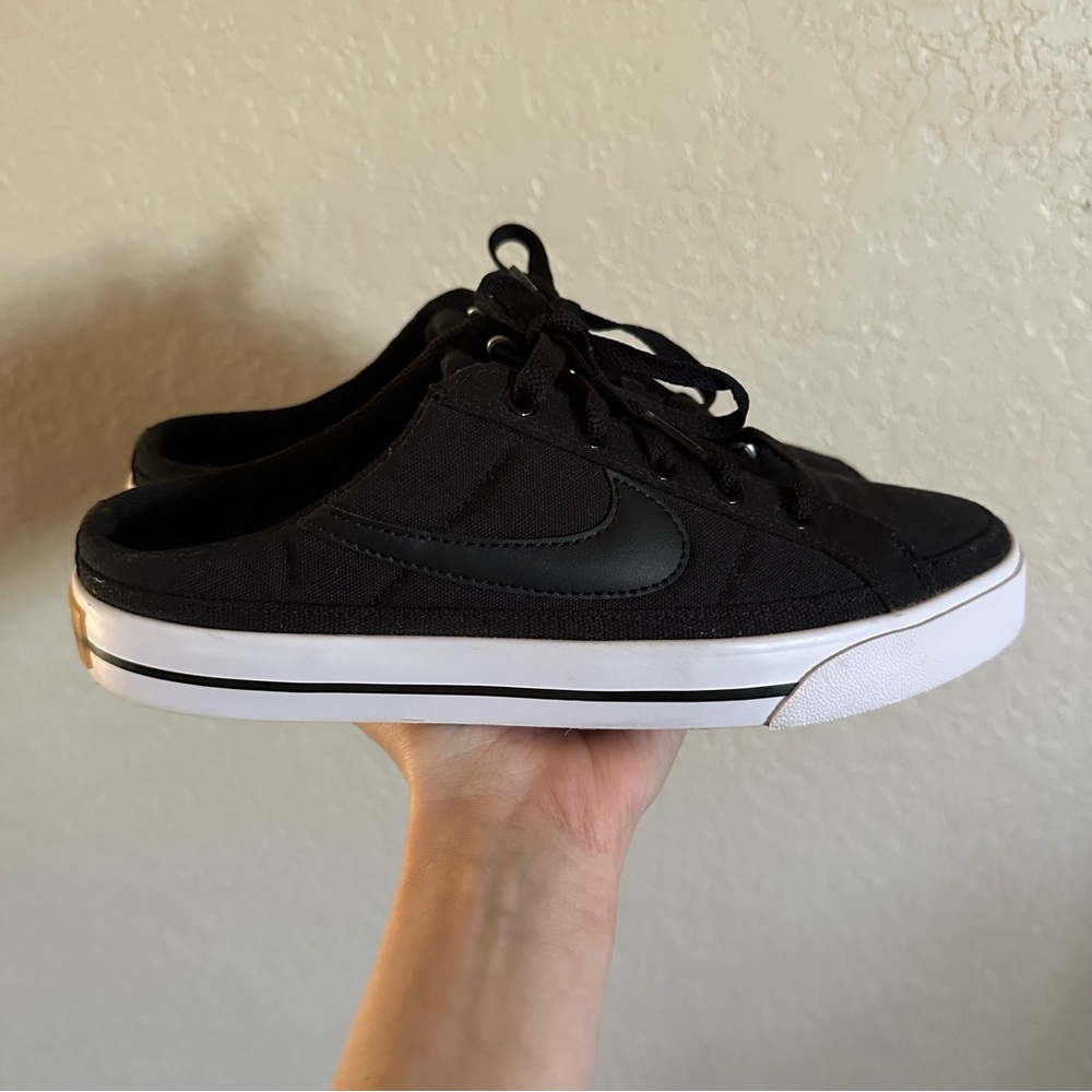Nike Court Legacy Mules